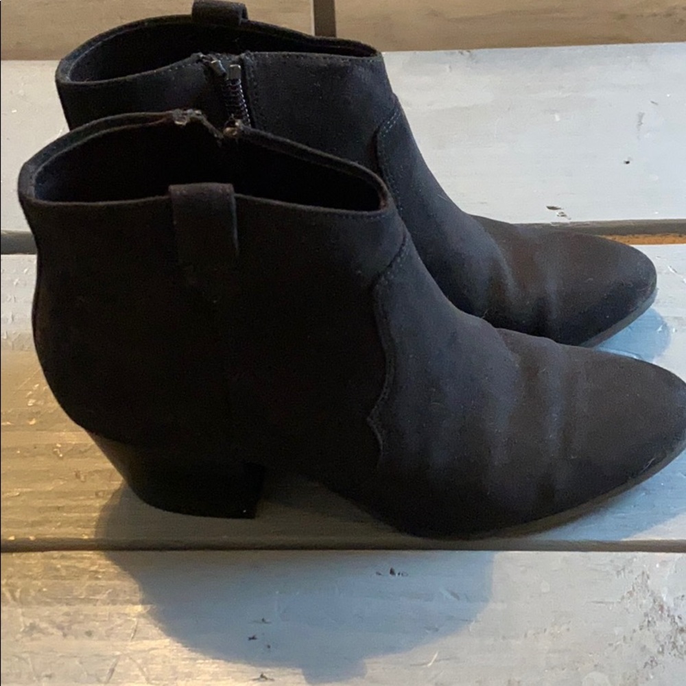 Black suede booties from old navy size 6